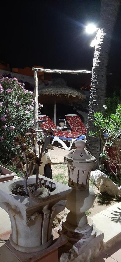 米多恩Djerbahouch别墅 外观 照片